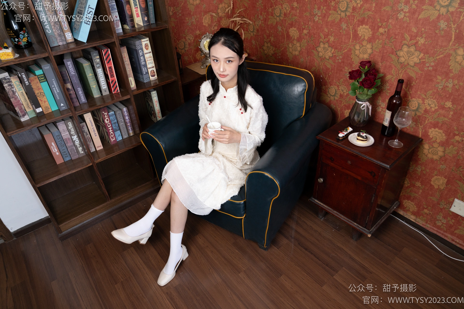 甜予摄影 No.029 肉肉-高跟鞋、白棉袜、裸足 2