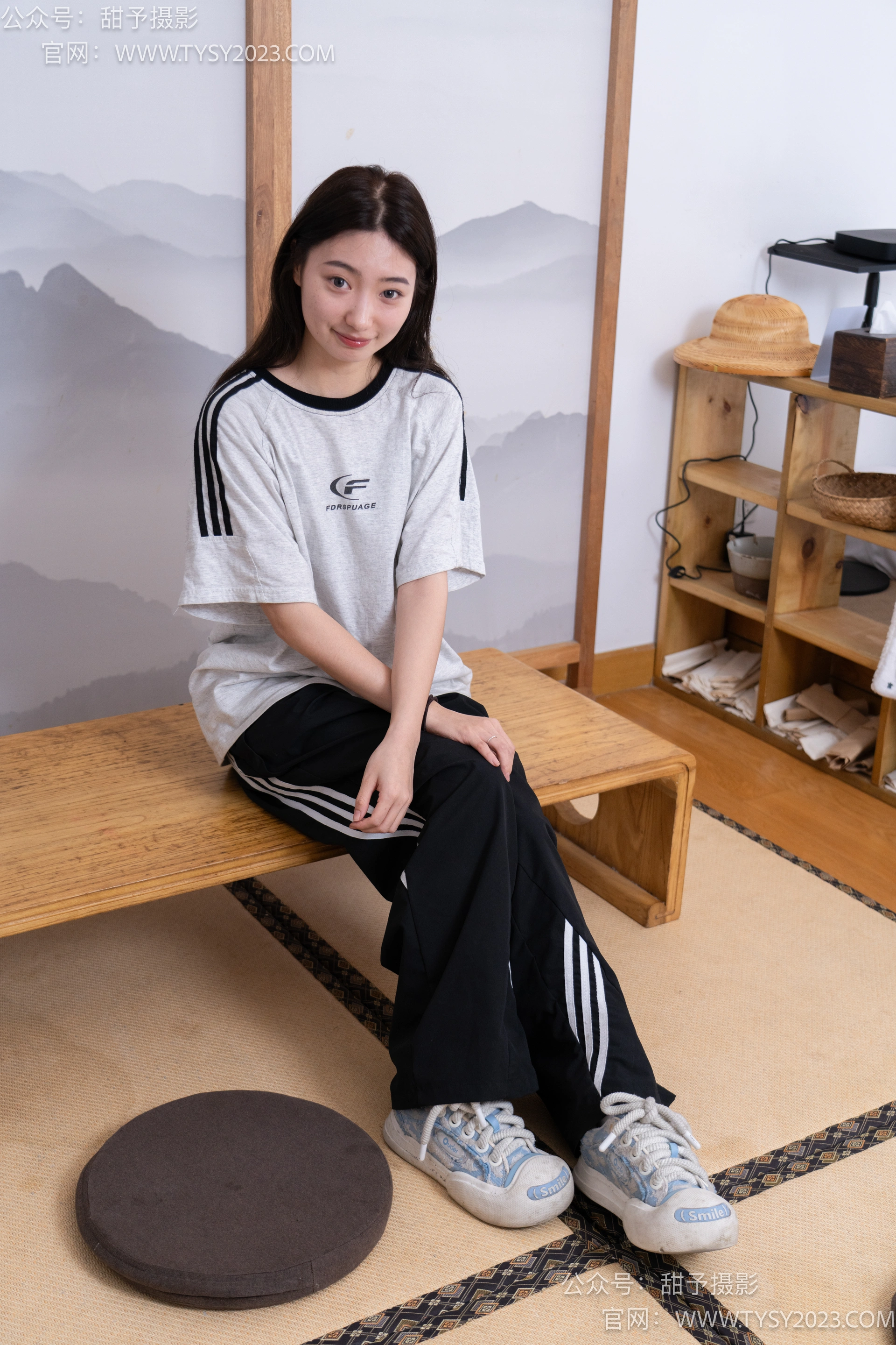 甜予摄影 No.045 雪梨-帆布鞋、白棉袜、裸足 1